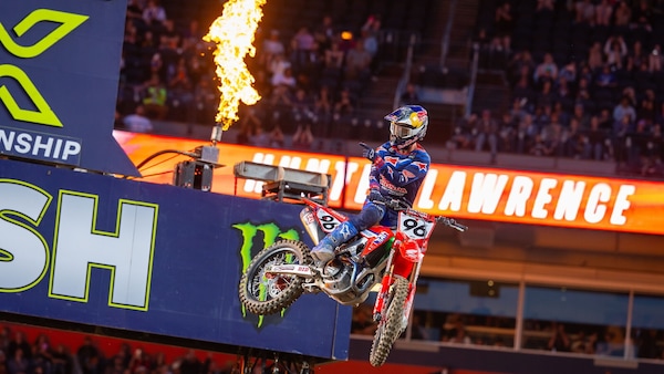 SX450: Lawrence vince a Denver e ora tutto si decide nella finale