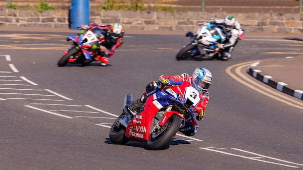 Il brivido della North West 200: gli orari dell’imperdibile edizione 2026