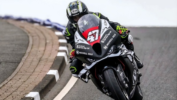 North West 200, la pioggia rovina i piani: Cooper in grande spolvero nelle prove