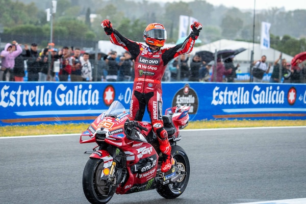 MotoGP: cambia il protocollo sulla pit entry