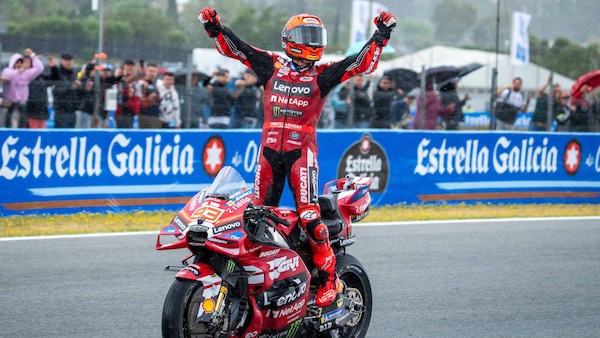 MotoGP: cambia il protocollo sulla pit entry