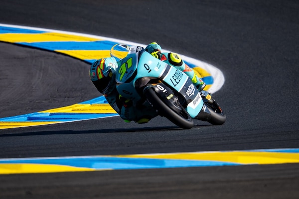 Moto3 Le Mans, Fernandez con la Honda è primo inseguito da Carpe nelle fp2
