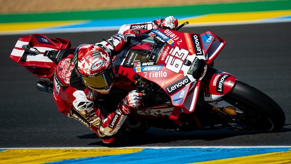 GP Francia: Bagnaia torna in pole! Marquez da record ma 2° davanti a Bezzecchi