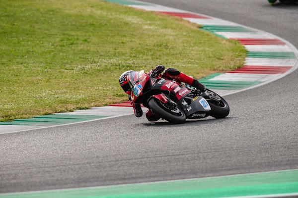 CIV Mugello, Q2: Kevin Zannoni (SSP) e Filippo Bianchi (Sportbike) confermano le pole