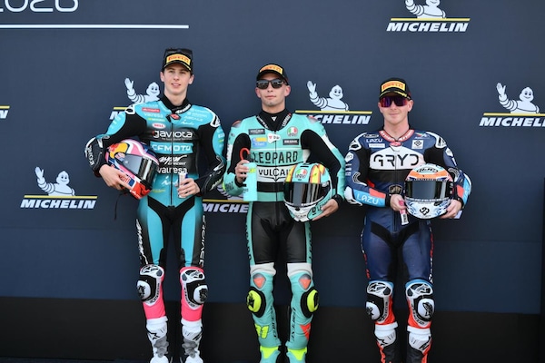 Moto3 Le Mans, pole position di Adrian Fernandez su Quiles. Caduta per Pini