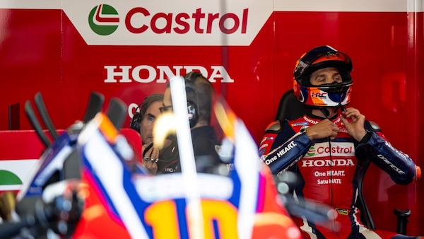 MotoGP Le Mans, Marini: "Marquez non poteva evitare la caduta, ha toccato la riga bianca"