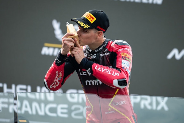 Moto3, Bertelle sul podio di Le Mans: “All’inizio dell’ultimo giro ho iniziato a piangere”