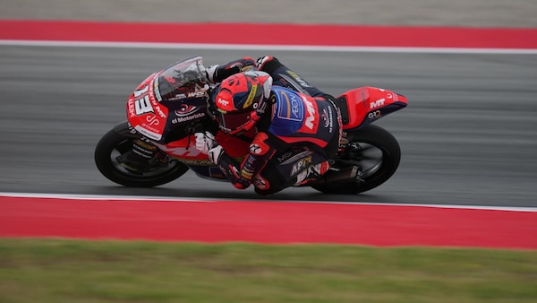 Moto3 Catalunya: Danish firma le fp1 su Fernandez. Aspar a due facce
