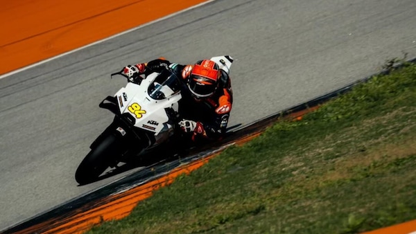 KTM torna nelle derivate: primo ok per la 990 RC R e può già correre nei campionati nazionali