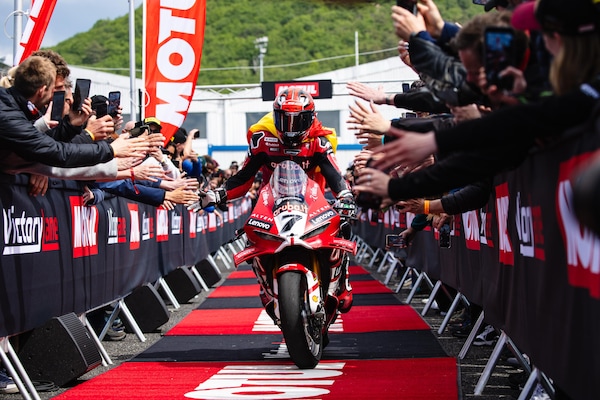 SBK Most, Lecuona: “io guardo i dati di Bulega, ma Nicolò guarda i miei..."