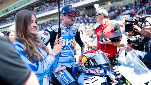 GP Barcellona, fratture ad una vertebra e alla clavicola per Álex Márquez