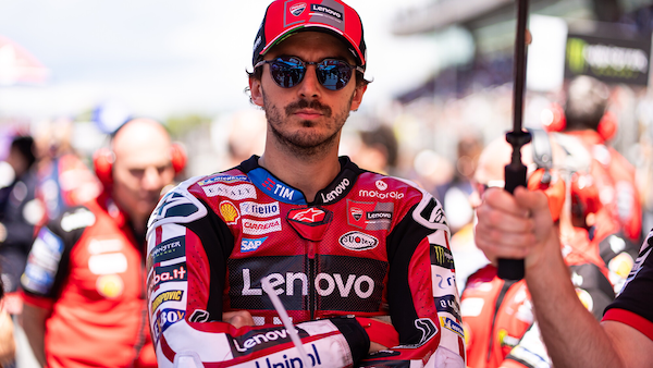 GP Barcellona, Bagnaia: “Terza partenza forzata, spero si presentino tutti in Safety Commission”