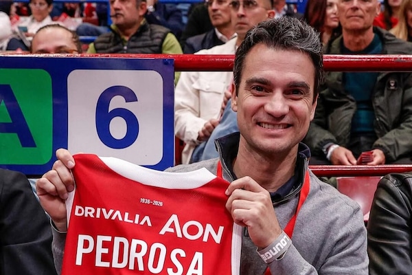 Dani Pedrosa ospite dell'Olimpia Milano con altre stelle dello sport