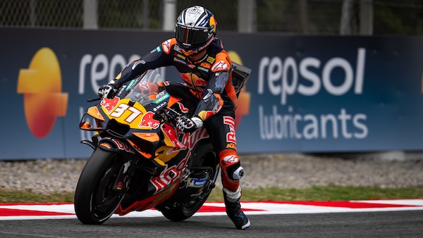 MotoGP, tra cadute e problemi tecnici: nemmeno Acosta basta a questa KTM