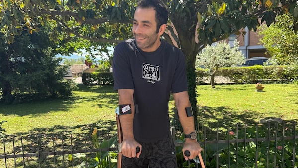 Sorridente e in piedi: Petrucci sul cammino di ritorno in SBK