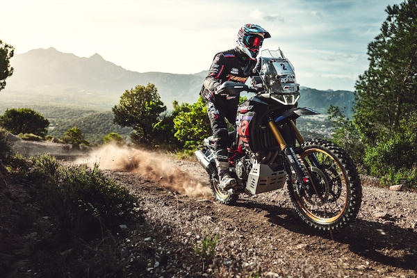 L’Aprilia Tuareg Rally vince anche in configurazione di serie
