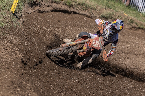 MXGP di Francia: Lucas Coenen vince gara uno