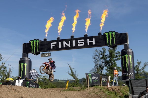 MXGP di Francia: Herlings vince ma Coenen è ancora leader
