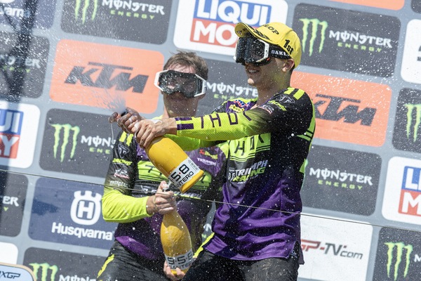MX2: Triumph di Farres in Francia