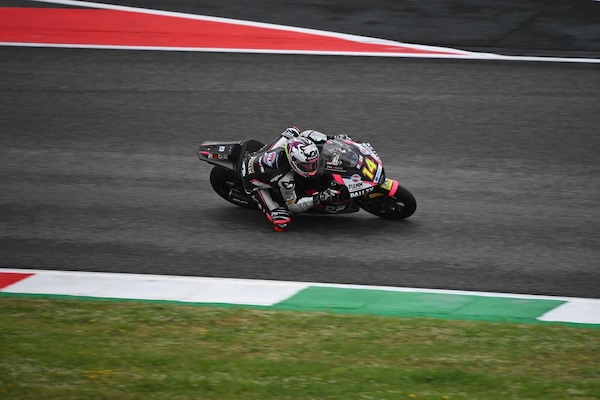Moto2 Mugello: Tony Arbolino inizia al comando, quarto Celestino Vietti nelle FP1