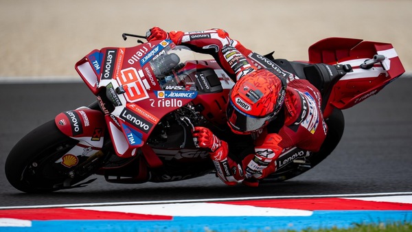 E’ Marquez show in Ungheria: cade e fa la pole, 2° Acosta, 4° Di Giannantonio