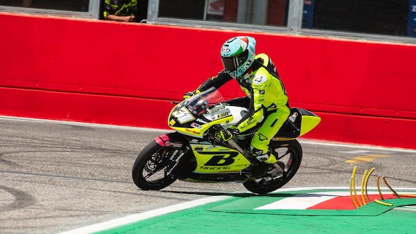 CIV, ad Imola Edoardo Savino (Moto4) e Vicente Pérez Selfa (Moto3) si ripetono