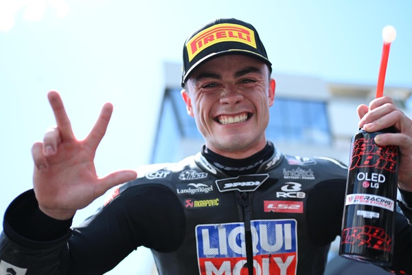 Moto2, GP Ungheria: Tripletta per Manuel Gonzalez, Salac ottimo secondo
