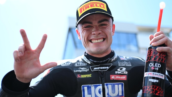 Moto2, GP Ungheria: Tripletta per Manuel Gonzalez, Salac ottimo secondo