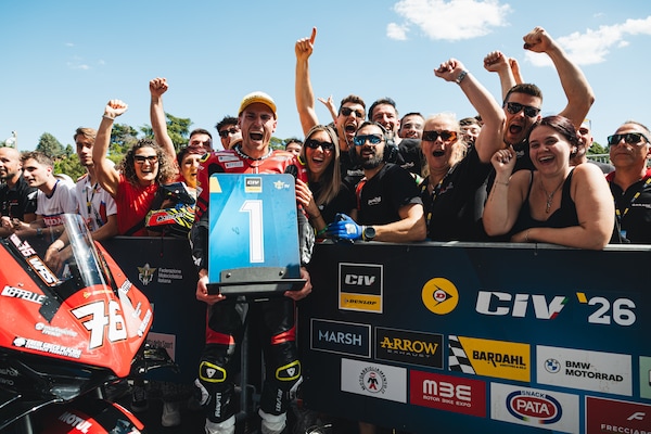 CIV SBK: Cavalieri fa doppietta a Imola, Delbianco riparte con un podio
