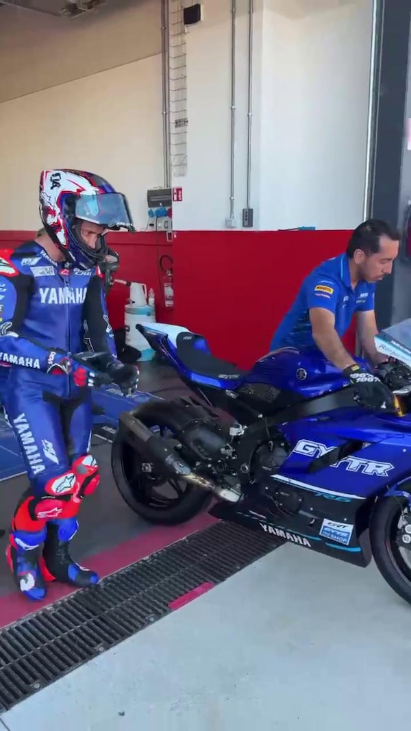 Andrea Dovizioso entra in pista a Misano in occasione del Pirelli Day