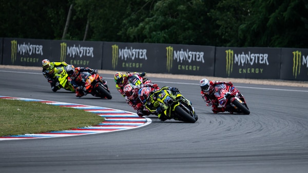 MotoGP la svolta: niente abbassatori anteriori da Assen!