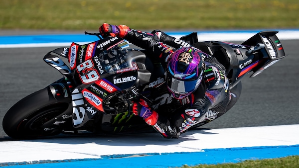 Aprilia blinda la prima fila ad Assen: pole di Martin su Ogura e Bezzecchi