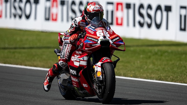 GP Assen, Bagnaia, gioia e beffa: nasce il figlio, poi il ritiro: "I freni mi hanno costretto al ritiro”