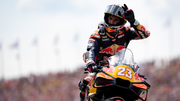 MotoGP, oggi scade la clausola KTM: conto alla rovescia per il futuro di Bastianini
