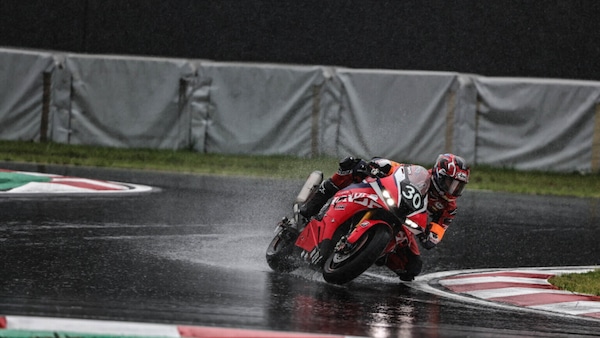 EWC 8h di Suzuka, 4^ ora: Honda davanti a AutoRace BMW sotto la pioggia battente