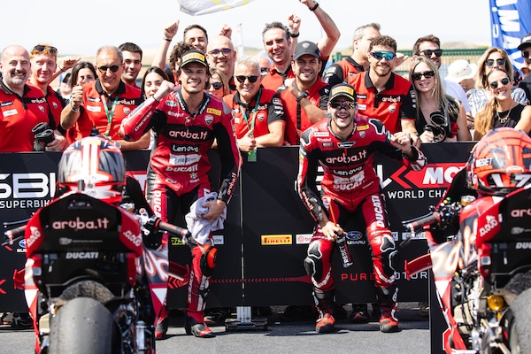 SBK, a Donington Ducati può festeggiare titolo Costruttori e squadre