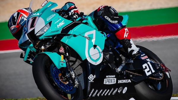 Calmare costi e prestazioni: la SBK pensa al mono benzina Petronas