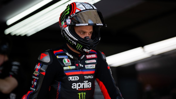 MotoGP, che tegola per Bezzecchi: frattura alla clavicola e weekend finito