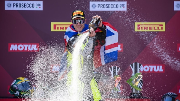 SSP Donington: doppietta completata per Tom Booth-Amos, Gara 2 è dell'inglese