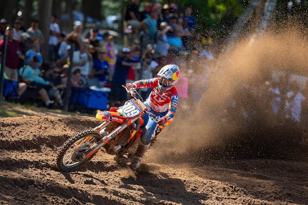 MX250: vittoria drammatica per Sacha Coenen