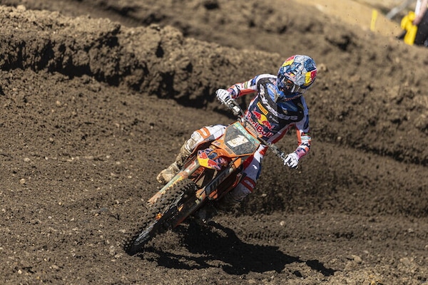 Pazza MX2: a Foxhills Farres spreca e Langenfelder vince