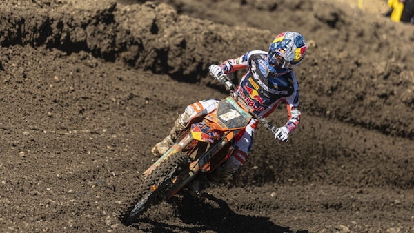 Pazza MX2: a Foxhills Farres spreca e Langenfelder vince
