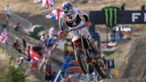 Incredibile a Foxhills: Lucas Coenen out, occasione d'oro per Herlings