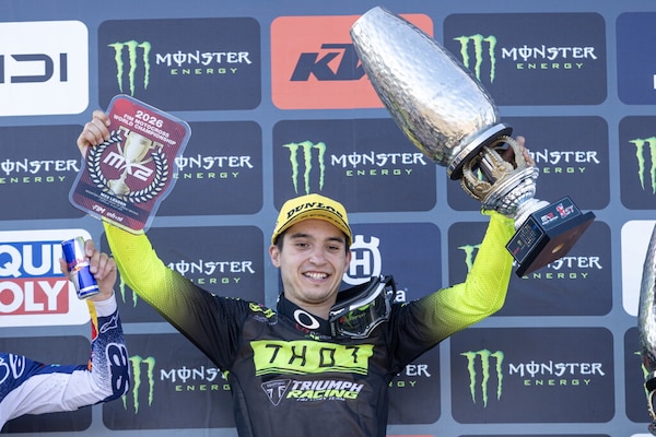Motocross: Farres in rosso a Loket