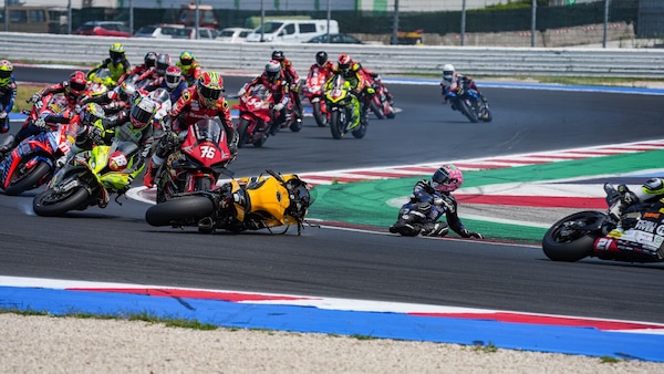 CIV SBK, scivolata e spavento per Delbianco al via  Gara 2