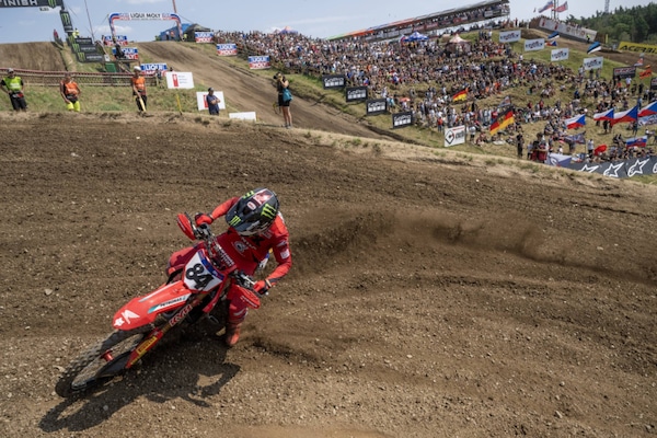 MXGP: Herlings continua a dominare sulla sabbia di Lommel