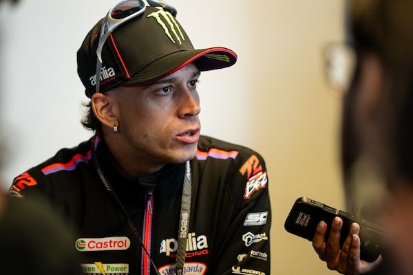 Bezzecchi: "Con Valentino niente discorsi sul campionato, prima devo recuperare"