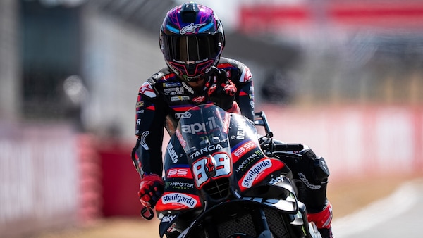 Zampata di Martin a Silverstone: pole davanti ai piloti Trackhouse, 5° Bezzecchi