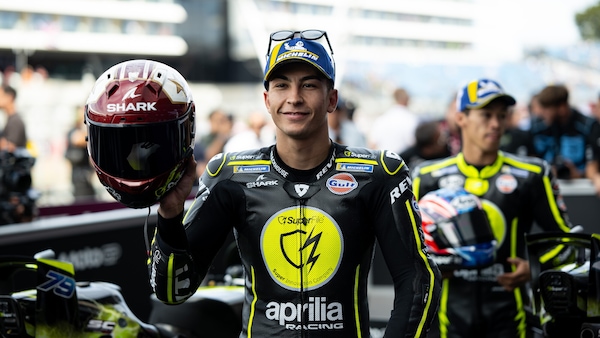 Fernández esalta l'Aprilia: “Moto facile da guidare grazie al lavoro di Sterlacchini e Bezzecchi”