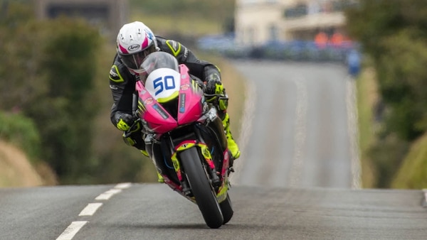 Road races, non c’è pace al Manx GP: è morto anche Sam Naughton